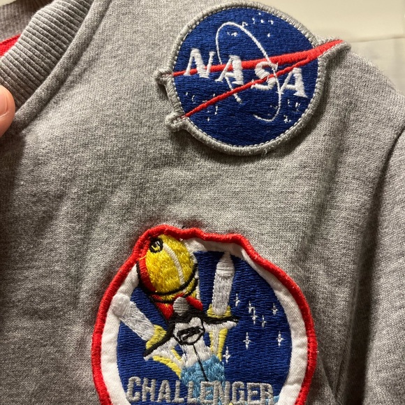 Jack & Jones Crew Neck Sweater embellished with NASA and space mission badges - Picture 5 of 10